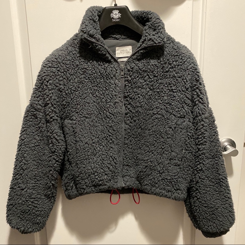 UO Willow Drawstring Teddy Jacket in XS